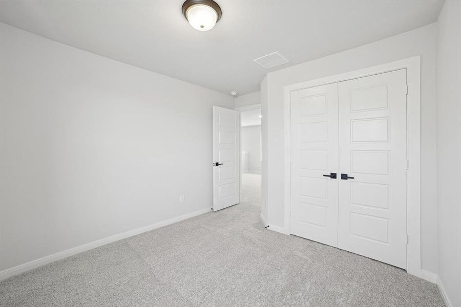 Spacious, unfurnished interior of a new home in Creekshaw – Gardens, Royse City (Image 24).