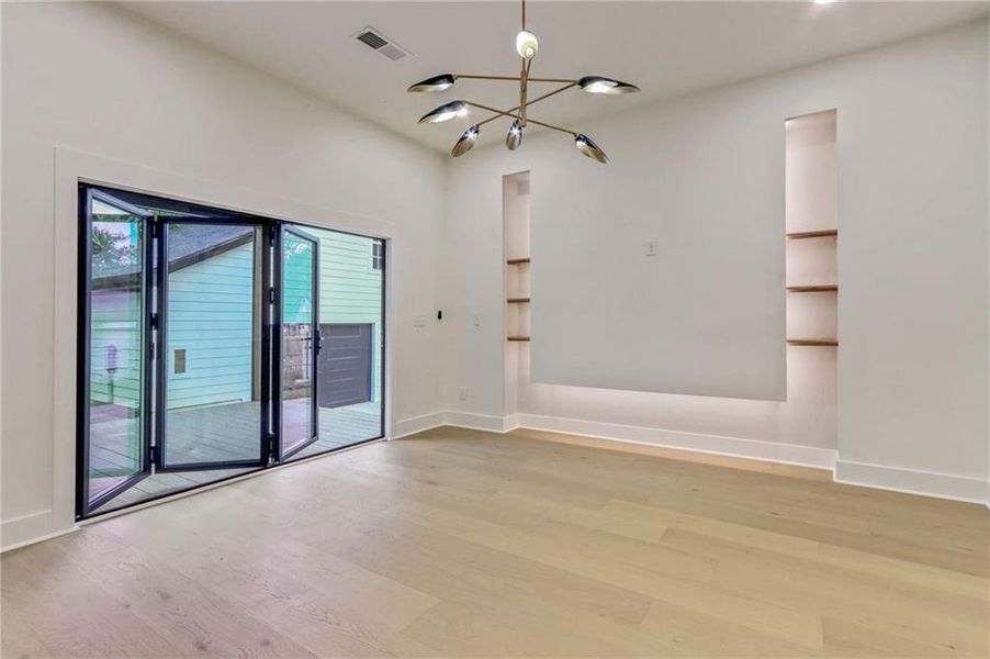 Spacious, unfurnished interior of a new home in , Marietta (Image 17).