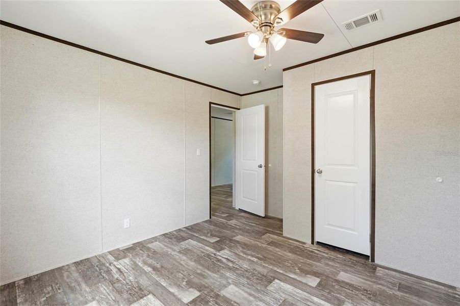 Spacious, unfurnished interior of a new home in , Okeechobee (Image 21).