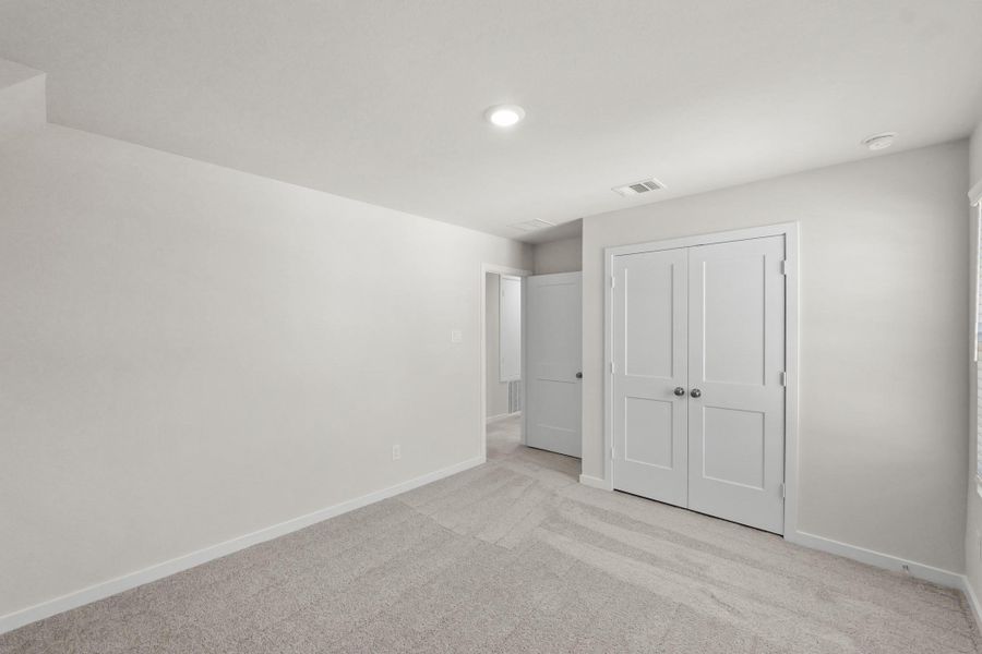 Spacious, unfurnished interior of a new home in Lakes at Crockett Martin, Conroe (Image 22). Spacious, unfurnished interior of a new home in Lakes at Crockett Martin, Conroe (Image 22).