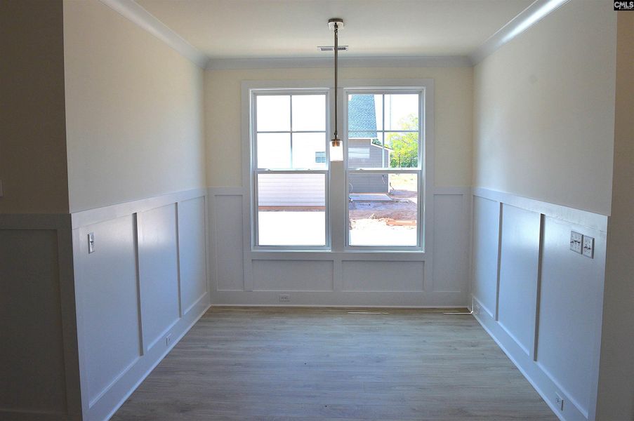 Spacious, unfurnished interior of a new home in Bickley Station, Irmo (Image 16).