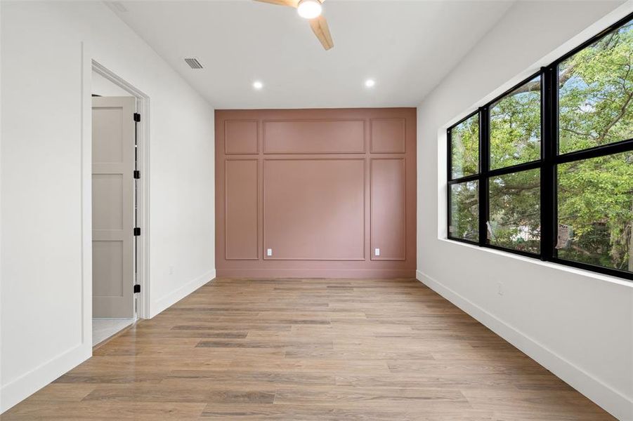 Spacious, unfurnished interior of a new home in , Tampa (Image 23).
