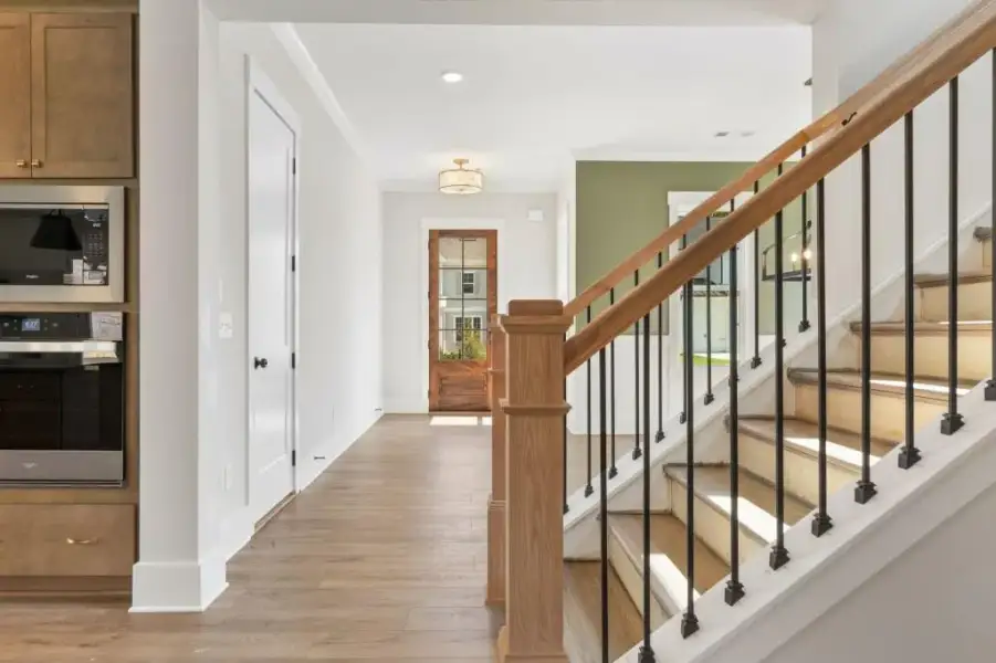 Image 30 of a home in Hillshire.