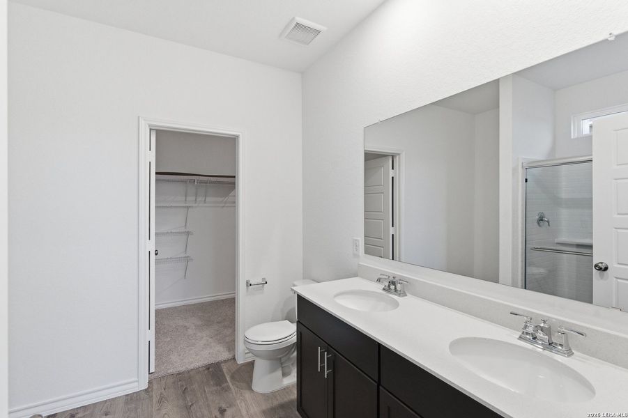 Furnished interior view inside a new home in The Overlook at Creekside, New Braunfels (Image 26).
