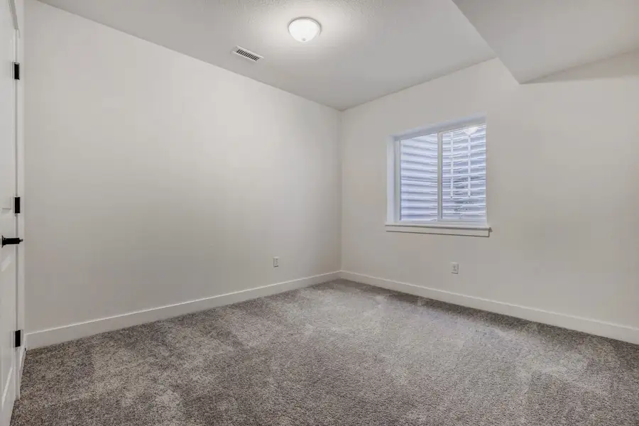 8734 San Diego - Bedroom