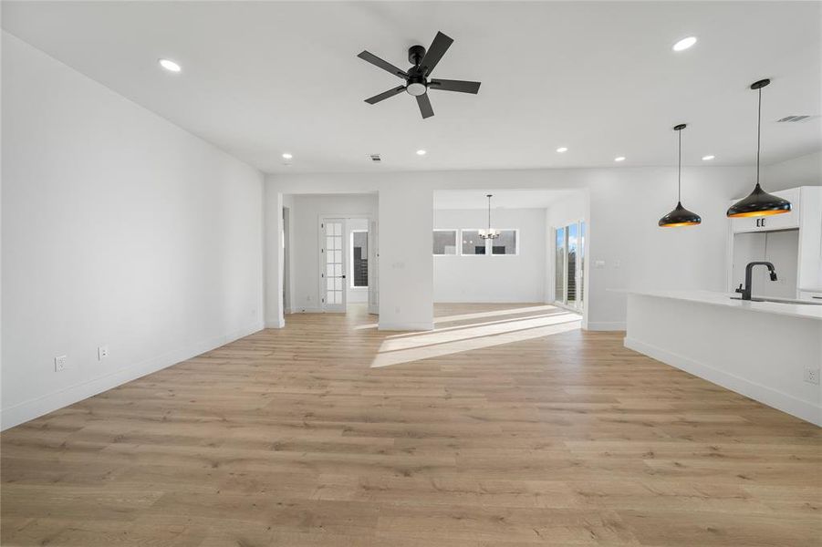 Spacious, unfurnished interior of a new home in , Garland (Image 30).