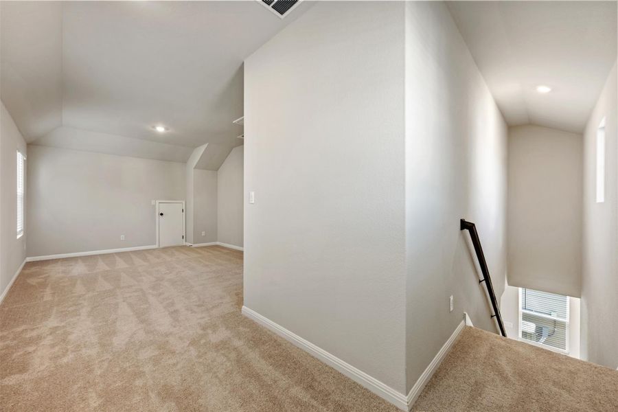 Spacious, unfurnished interior of a new home in Cannon Ranch, Dripping Springs (Image 11).
