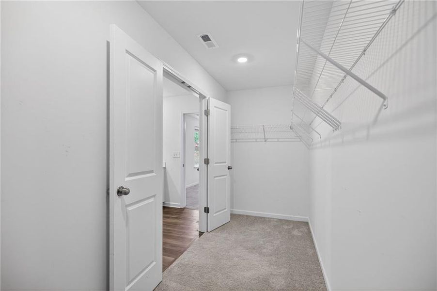 Spacious, unfurnished interior of a new home in , Union City (Image 23). Spacious, unfurnished interior of a new home in , Union City (Image 23).