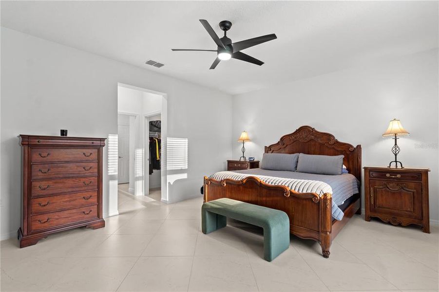 Furnished interior view inside a new home in , Ocala (Image 34).