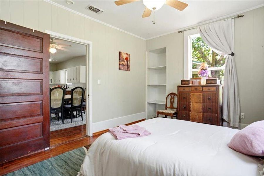 Furnished interior view inside a new home in , Itasca (Image 34).