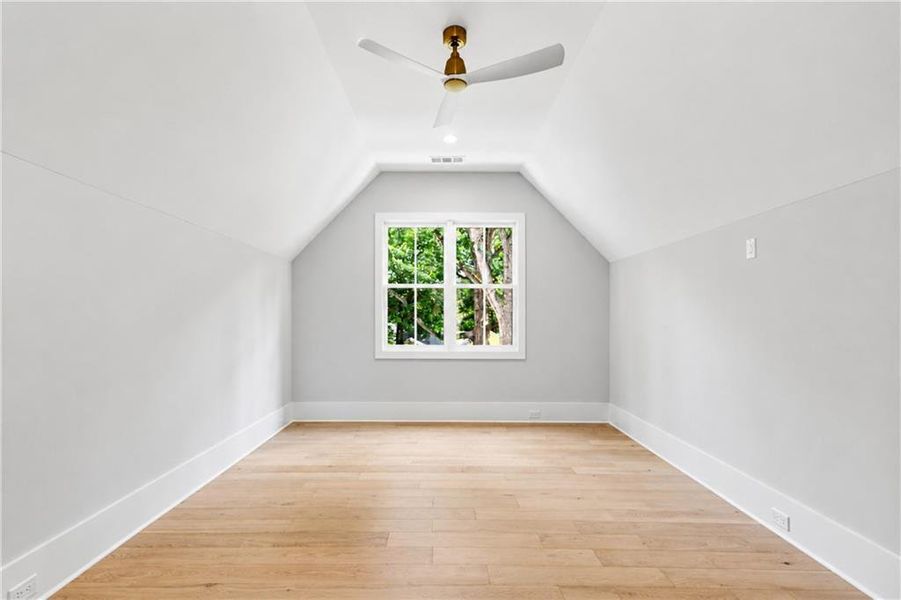 Spacious, unfurnished interior of a new home in , Alpharetta (Image 47). Spacious, unfurnished interior of a new home in , Alpharetta (Image 47).