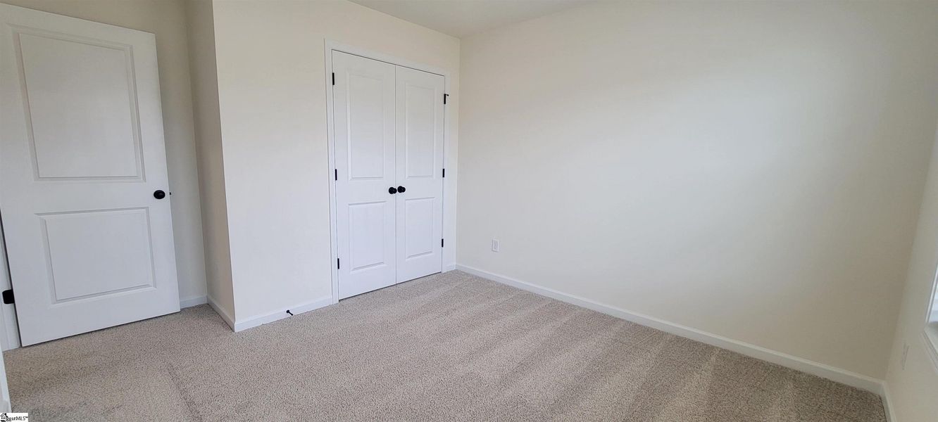 Spacious, unfurnished interior of a new home in Halton Oaks, Spartanburg (Image 28).