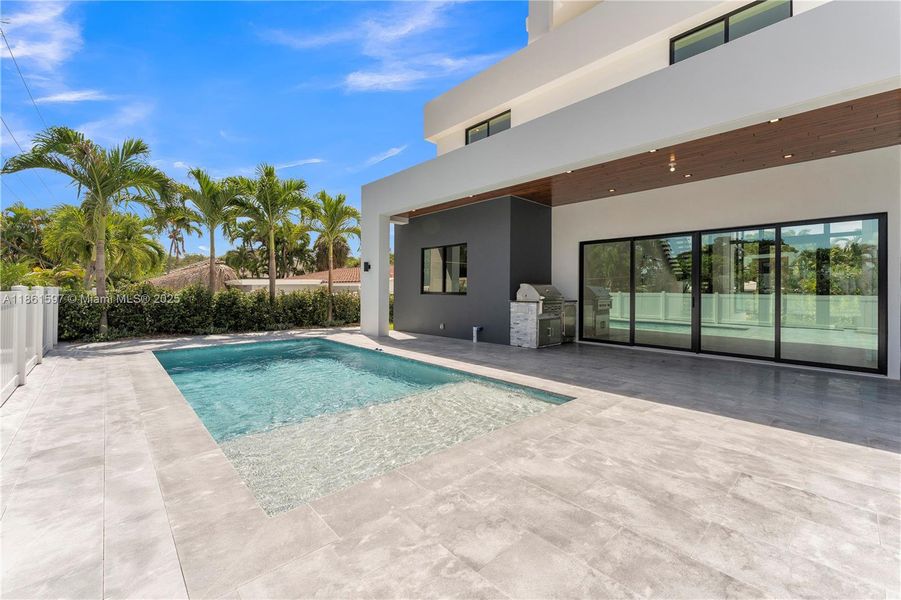 Image 48 of a home in .