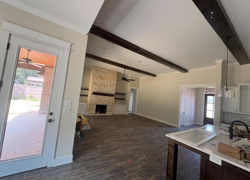 Image 8 of a home in .