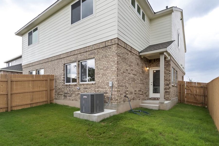 Representative exterior details of a home built from the Brazos by Pacesetter Homes in Saddle Creek Twinhomes, Georgetown (Image 4). Representative exterior details of a home built from the Brazos by Pacesetter Homes in Saddle Creek Twinhomes, Georgetown (Image 4).