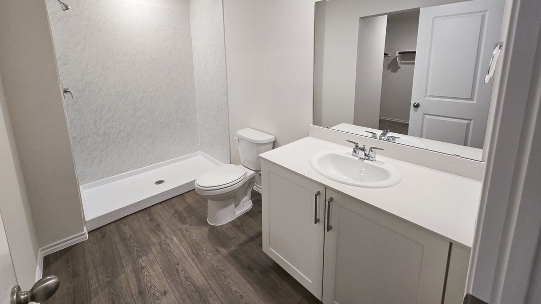 Furnished interior view inside a new home in Leonard Crossing, Leonard (Image 6).