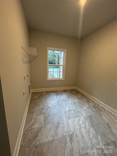 Image 33 of a home in Crystal Village. Image 33 of a home in Crystal Village.