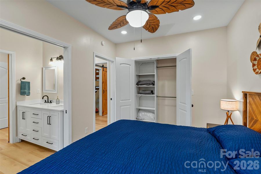 Furnished interior view inside a new home in , Lake Lure (Image 9).