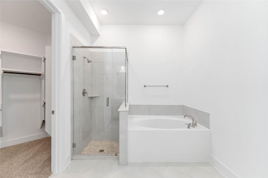 Furnished interior view inside a new home in Elyson, Katy (Image 10).