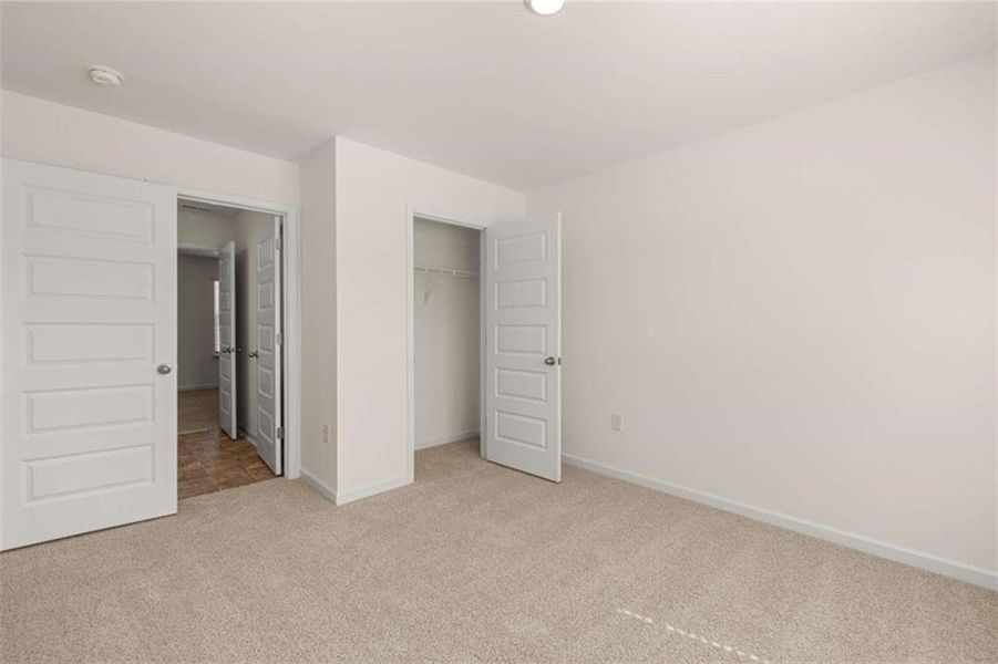 Spacious, unfurnished interior of a new home in Independence, Loganville (Image 10).
