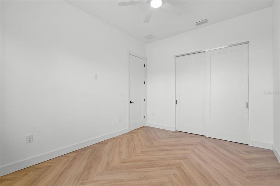 Spacious, unfurnished interior of a new home in , North Port (Image 40).