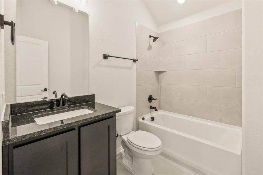 Image 36 of a home in Stone River Glen 60s. Image 36 of a home in Stone River Glen 60s.