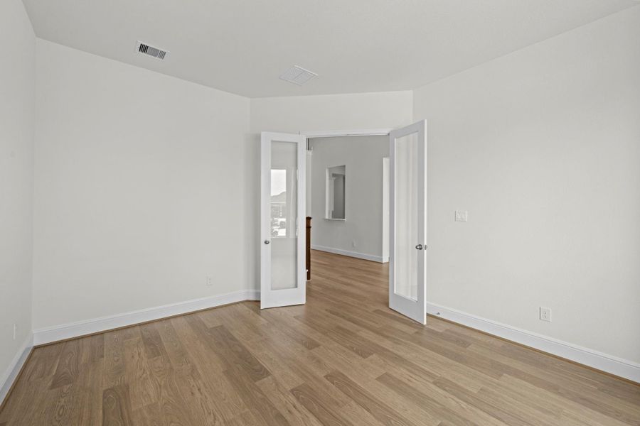 Spacious, unfurnished interior of a new home in Harvest Green, Richmond (Image 29). Spacious, unfurnished interior of a new home in Harvest Green, Richmond (Image 29).