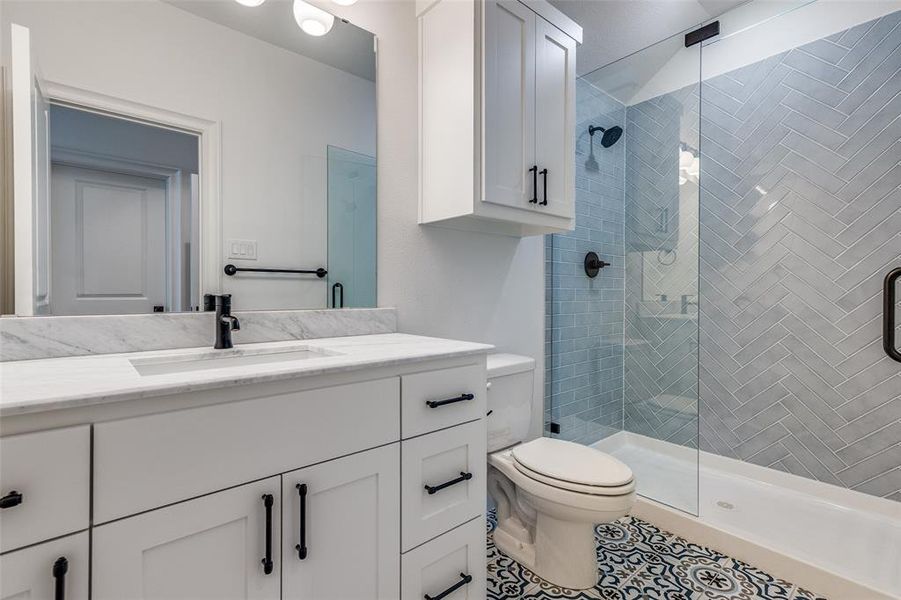 Furnished interior view inside a new home in , Dallas (Image 29).