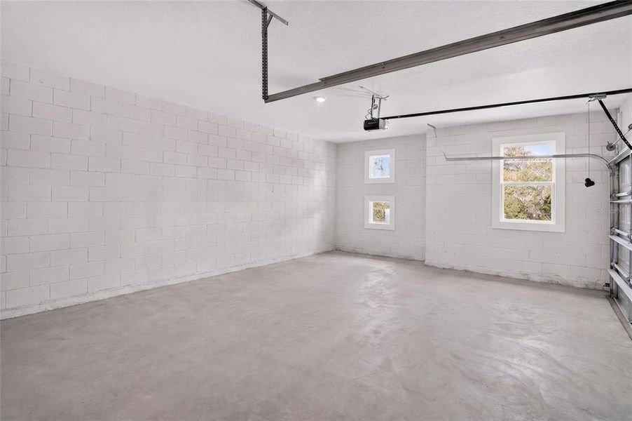 Spacious, unfurnished interior of a new home in , Homosassa (Image 22). Spacious, unfurnished interior of a new home in , Homosassa (Image 22).