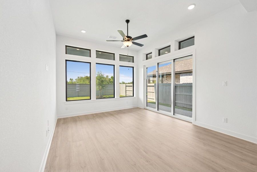 Spacious, unfurnished interior of a new home in Pomona 45' Homesites, Manvel (Image 31). Spacious, unfurnished interior of a new home in Pomona 45' Homesites, Manvel (Image 31).