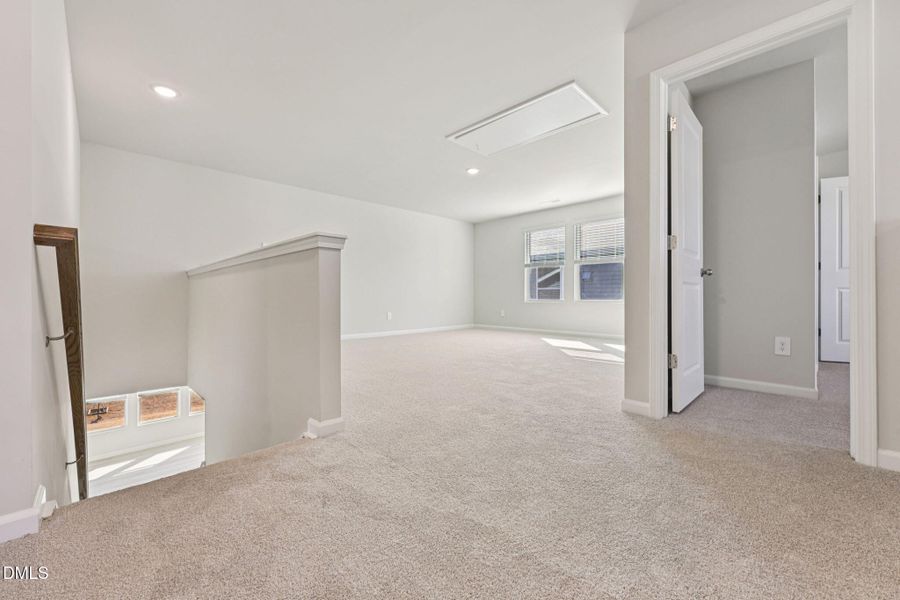 28-web-or-mls-Raleigh - Oak Manor - 749