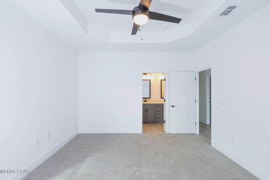 Spacious, unfurnished interior of a new home in Parkbrook, Panama City (Image 8).