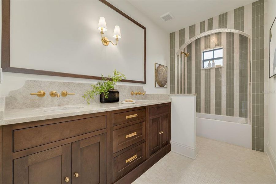 Furnished interior view inside a new home in , St. Petersburg (Image 11).