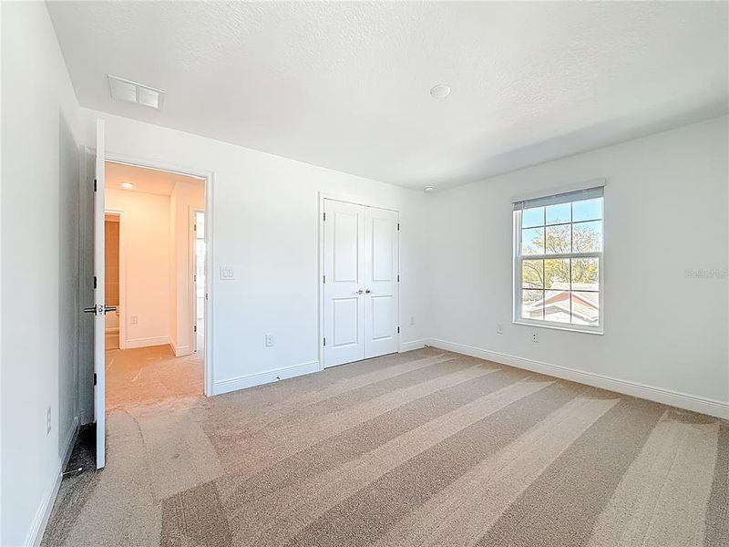 Spacious, unfurnished interior of a new home in , St. Petersburg (Image 47).