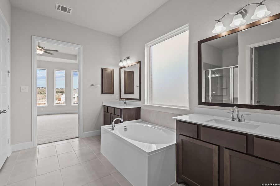 Furnished interior view inside a new home in Homestead, Schertz (Image 11).