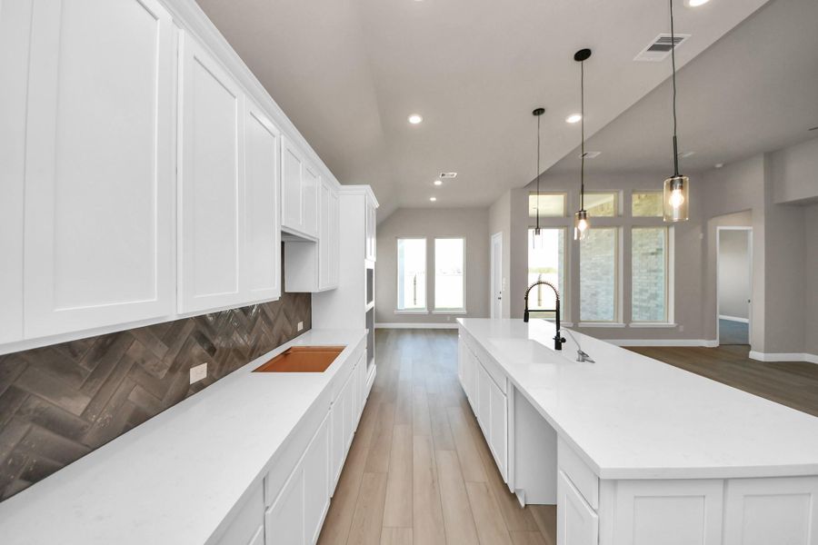 Spacious, unfurnished interior of a new home in Bridgeland: Heritage Collection, Cypress (Image 22). Spacious, unfurnished interior of a new home in Bridgeland: Heritage Collection, Cypress (Image 22).