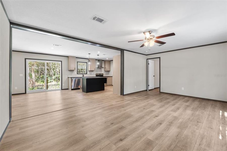 Spacious, unfurnished interior of a new home in , Dunnellon (Image 21).