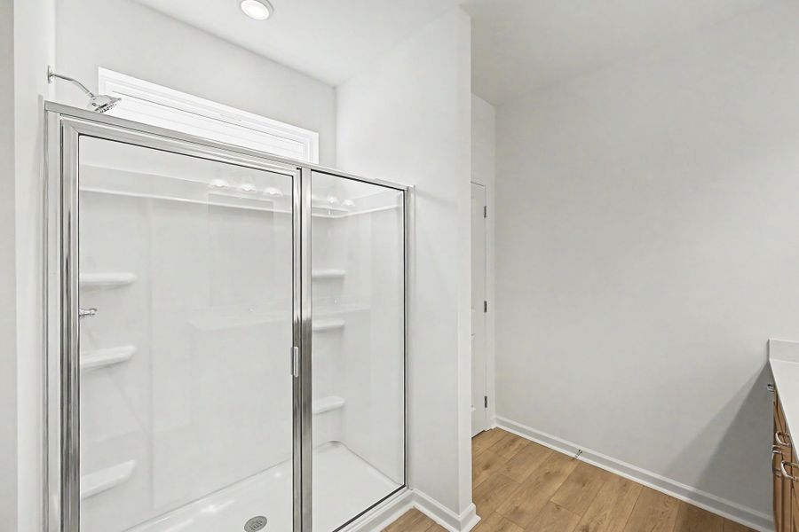 Spacious, unfurnished interior of a new home in Ironhorse, Dickson (Image 19).