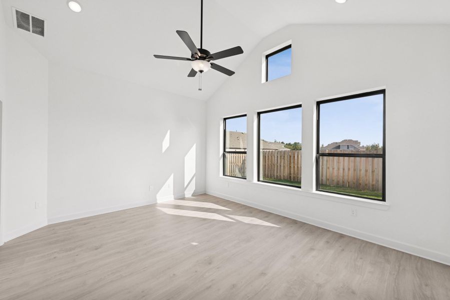 Spacious, unfurnished interior of a new home in Colton 45' Homesites, Todd Mission (Image 34). Spacious, unfurnished interior of a new home in Colton 45' Homesites, Todd Mission (Image 34).