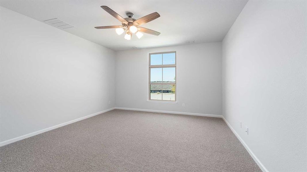 Spacious, unfurnished interior of a new home in Avondale 40', Rockwall (Image 11).