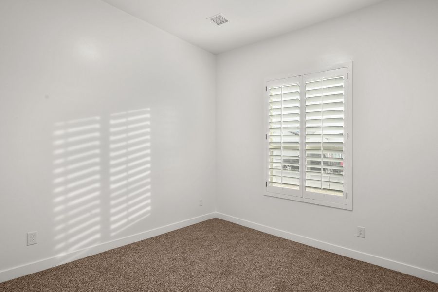 Spacious, unfurnished interior of a new home in Paseo Del Este Unit 9, El Paso (Image 30). Spacious, unfurnished interior of a new home in Paseo Del Este Unit 9, El Paso (Image 30).