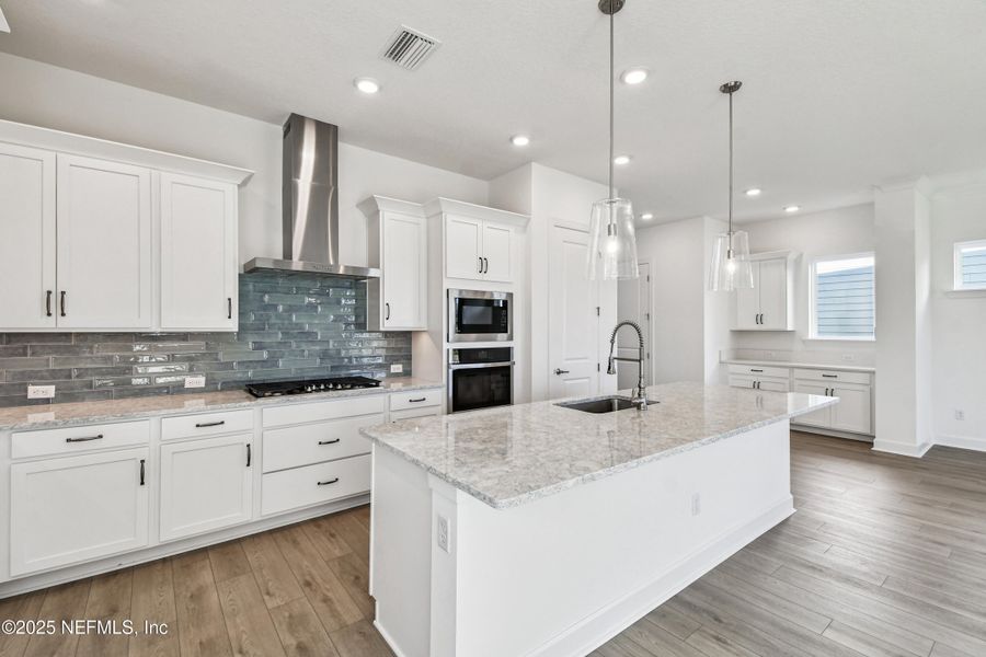 Furnished interior view inside a new home in Seven Pines 40' Front Entry, Jacksonville (Image 5).