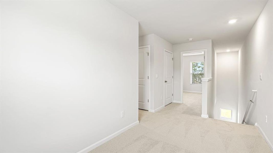 Spacious, unfurnished interior of a new home in Poplar Preserve, Newnan (Image 21).