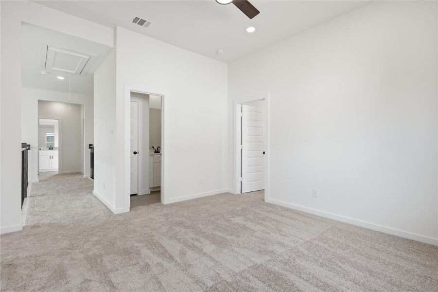 Spacious, unfurnished interior of a new home in Foxtail Palms, Manvel (Image 22). Spacious, unfurnished interior of a new home in Foxtail Palms, Manvel (Image 22).