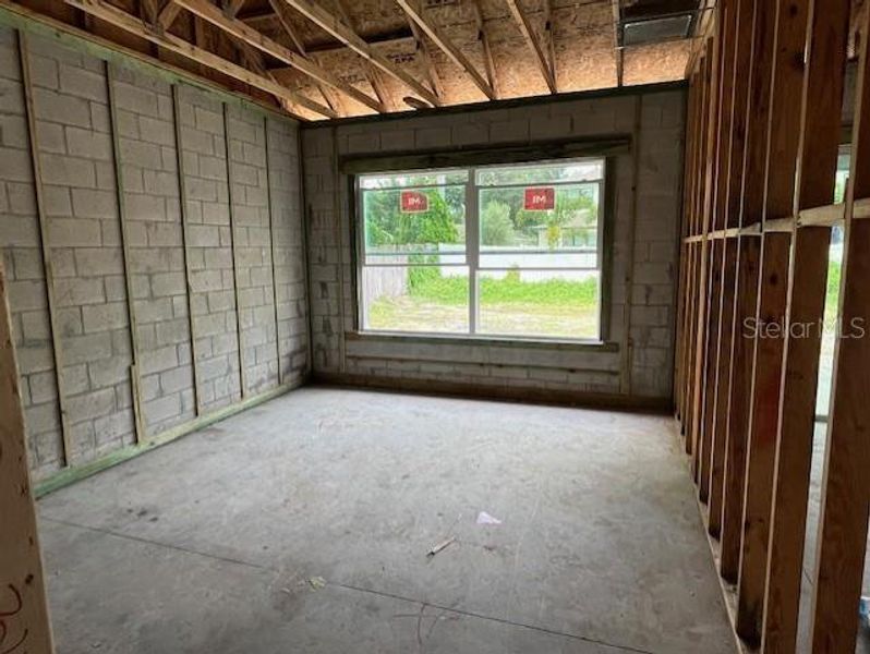 Spacious, unfurnished interior of a new home in , Orlando (Image 5).