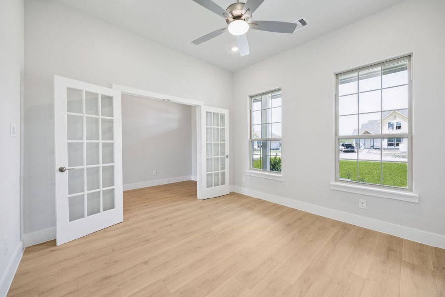 Representative unfurnished interior of a home built from the Belmont by Centre Living Homes in Ellis Ranch Estates, Waxahachie (Image 18).