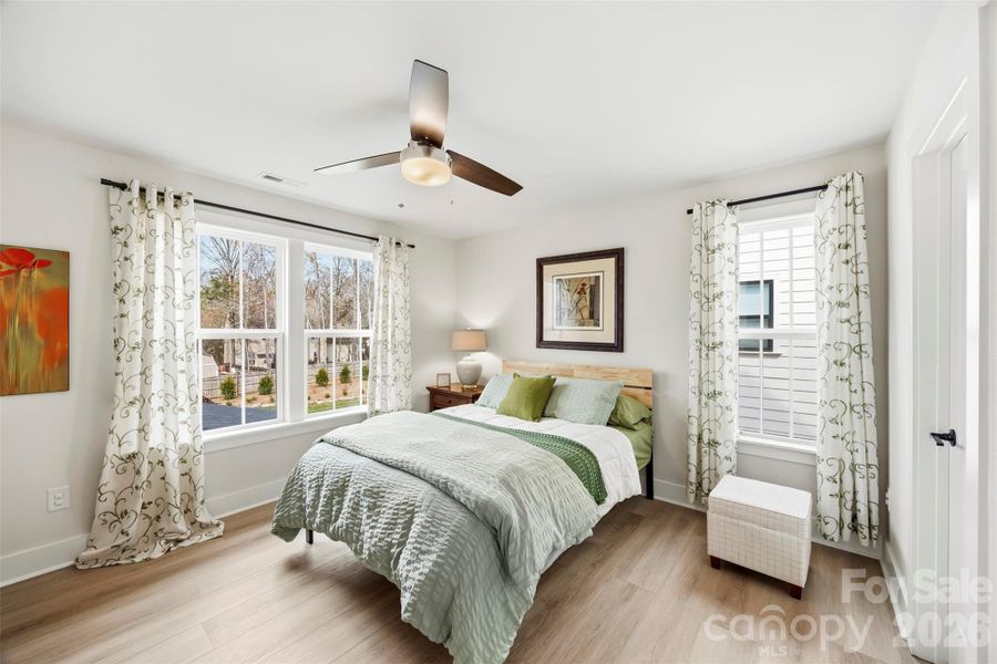 Upper Level bedroom ensuite #2 Upper Level bedroom ensuite #2