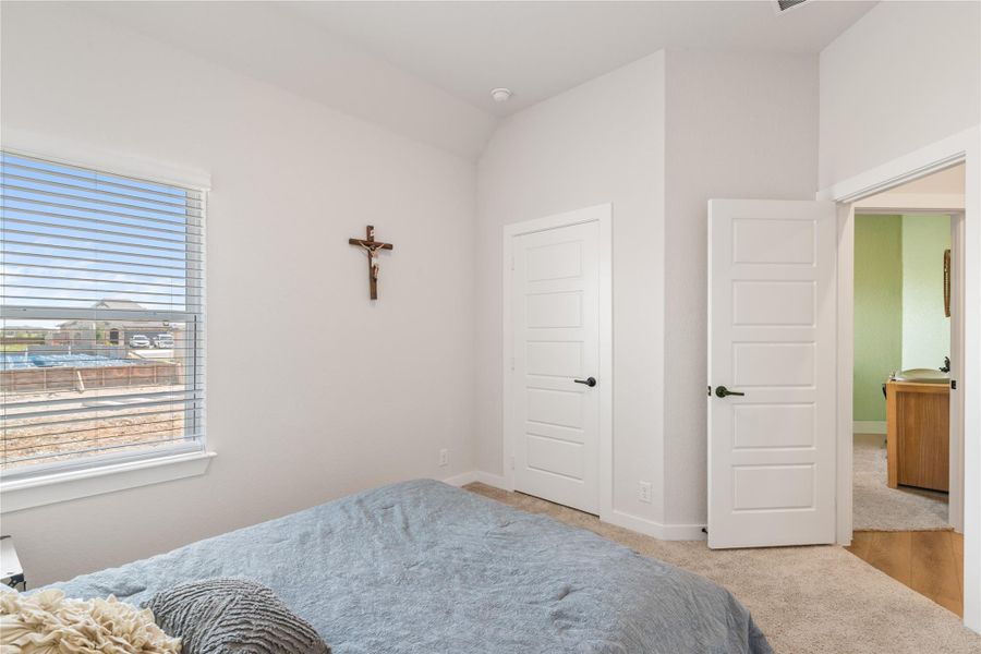 Spacious, unfurnished interior of a new home in Mayfair - Select Garden Series, New Braunfels (Image 26). Spacious, unfurnished interior of a new home in Mayfair - Select Garden Series, New Braunfels (Image 26).