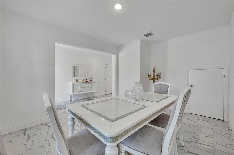 Furnished interior view inside a new home in , Leesburg (Image 6).