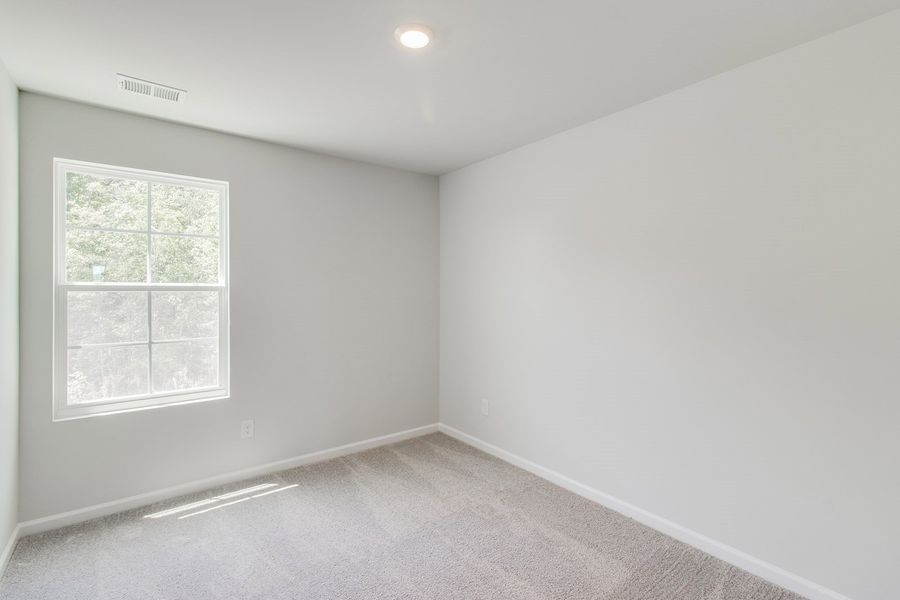 Spacious, unfurnished interior of a new home in Haynes Park, Columbia (Image 25).
